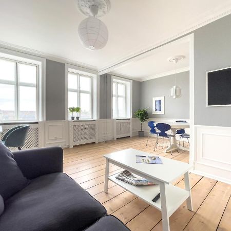 Stylish Classic Danish Design Apartment Kopenhagen Bagian luar foto