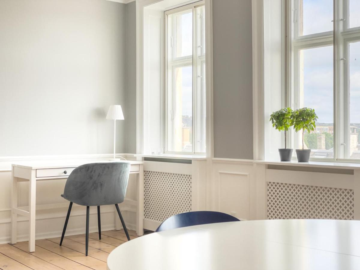 Stylish Classic Danish Design Apartment Kopenhagen Bagian luar foto