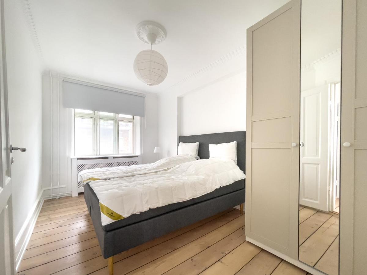 Stylish Classic Danish Design Apartment Kopenhagen Bagian luar foto